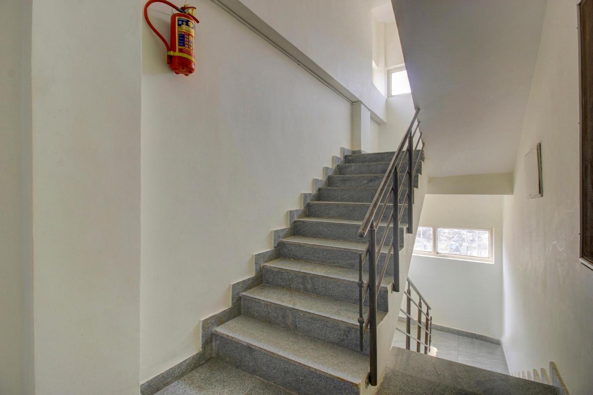 Hotel O Stay U Like Hotel'S Hyderabad Ngoại thất bức ảnh