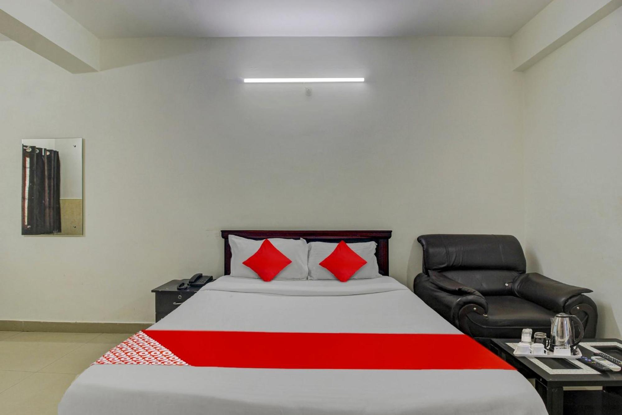 Hotel O Stay U Like Hotel'S Hyderabad Ngoại thất bức ảnh